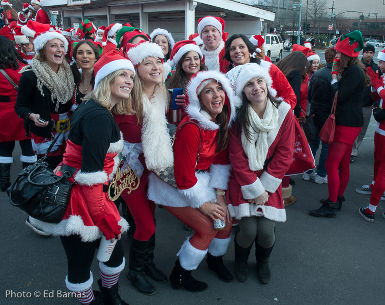 Santa congregating at Pier 84