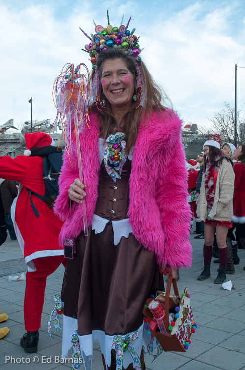 Santa congregating at Pier 84